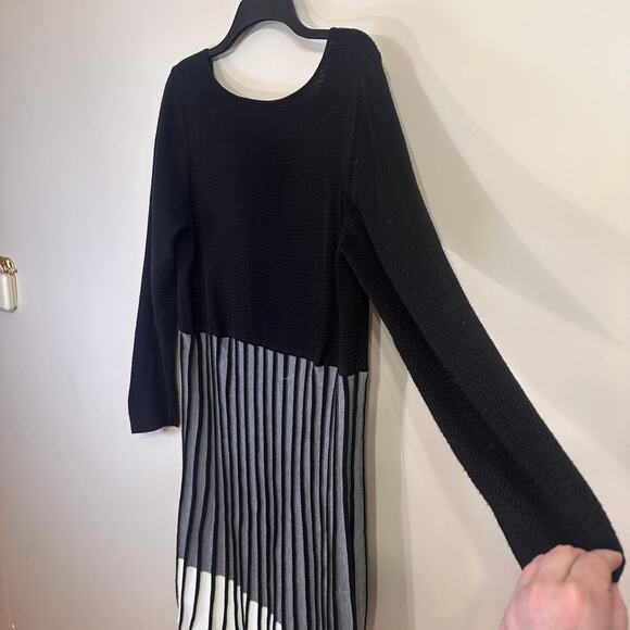 Calvin Klein Colorblock Pleated Sweater Dress Black Gray 1X - Picture 2 of 8